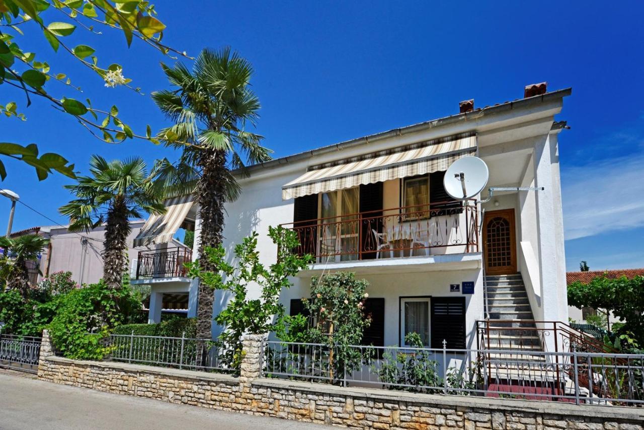 Apartment Complex Nevia Porec Exterior photo